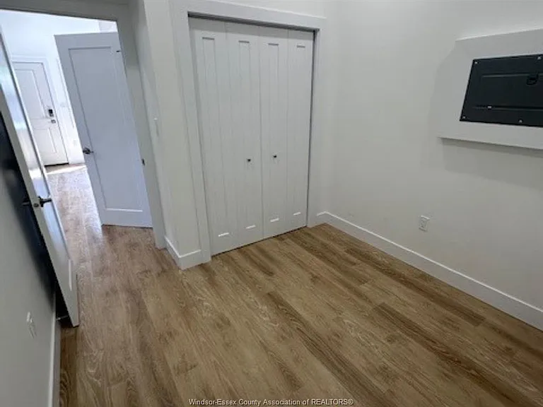 1227 Curry Ave — Photo 6