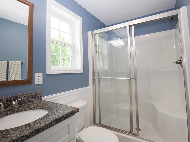 704 Pinecrest St — Photo 36