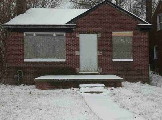 15044 Seymour St, Detroit, MI 48205
