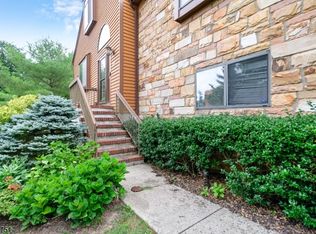 27 Schindler Dr, Rockaway, NJ 07866
