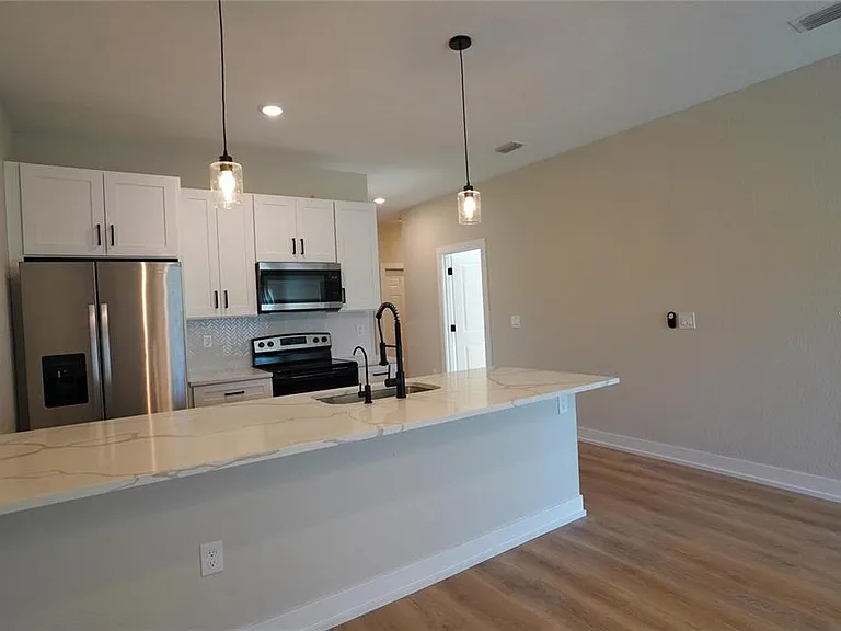 12030 Tetzel Ave — Photo 4