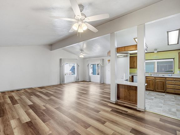 4th image of 4633 S Terrace Street