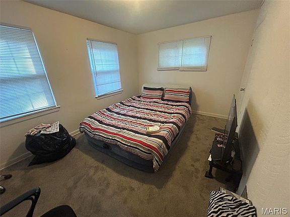 4th image of 4320 Russet Dr