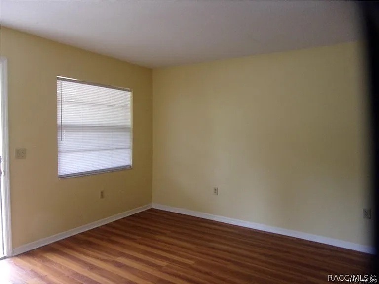 607 Edgewood Ave — Photo 3