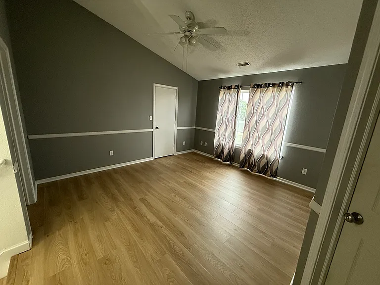2319 Orchard Creek Dr — Photo 18