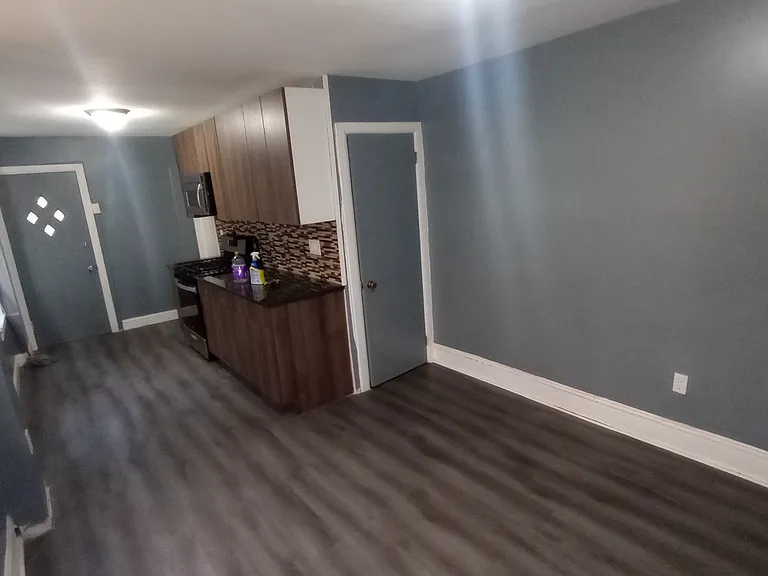 4316 Wyalusing Ave — Photo 2