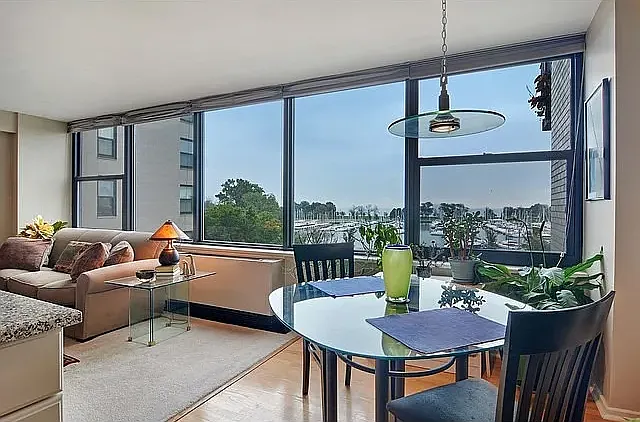3430 N Lakeshore Dr #5L — Photo 9
