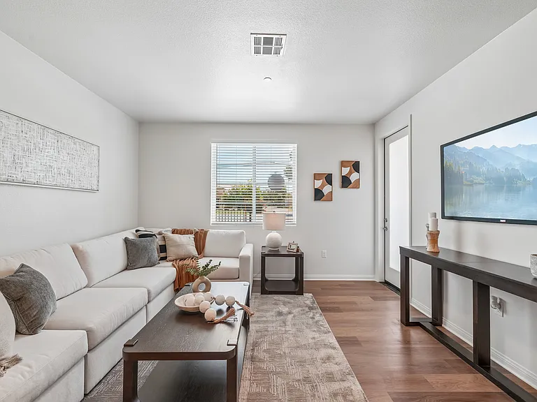 Gallery Park Apartments — Photo 41
