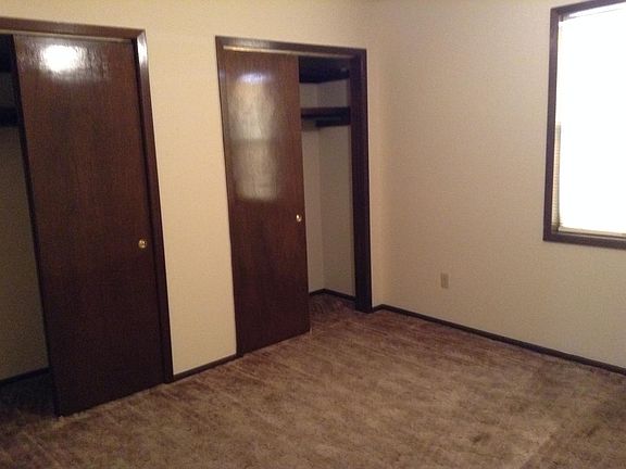 1242-A Bedroom and Closets_10022015