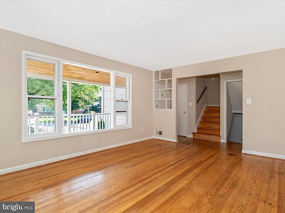 4th image of 13418 Parkland Dr