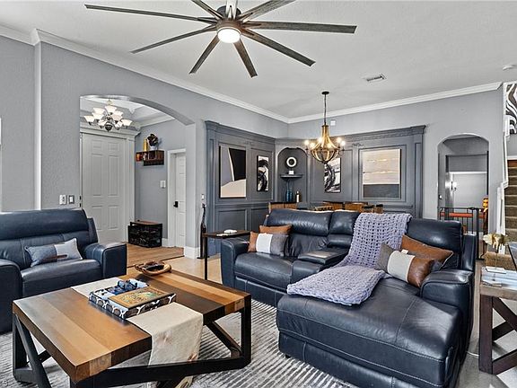 5th image of 9743 Silvercreek CT