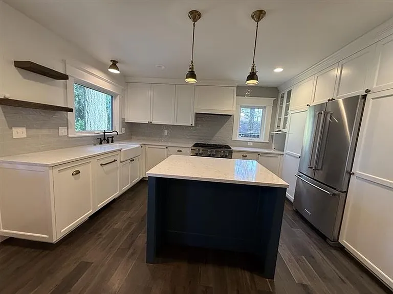 8111 SW Capitol Hwy — Photo 6