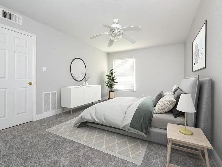 Doral Apartments — Photo 22