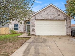 5013 Lake Valley Ct, Fort Worth, TX 76123