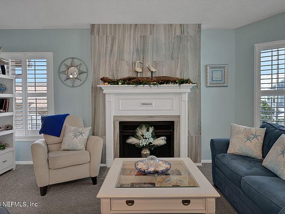 5th image of 118 GOVERNOR Street #208