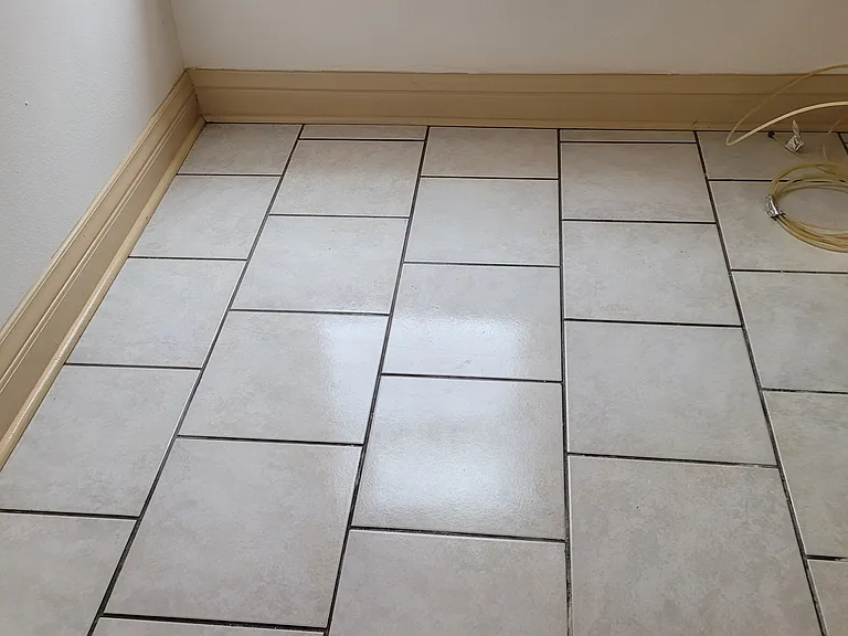 Kitchen tile