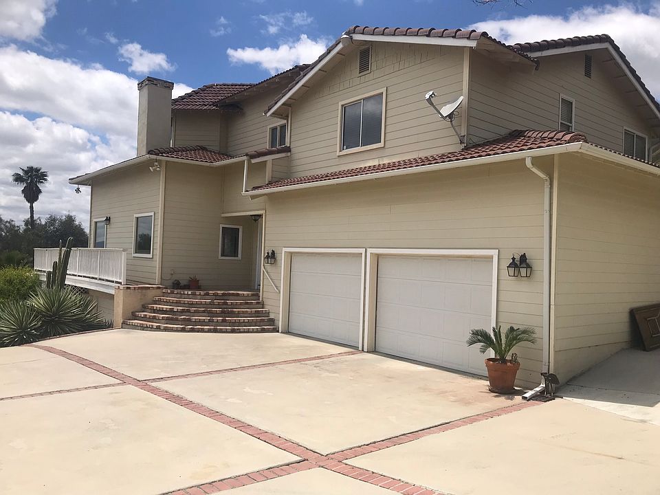 Drive and Main garage view
