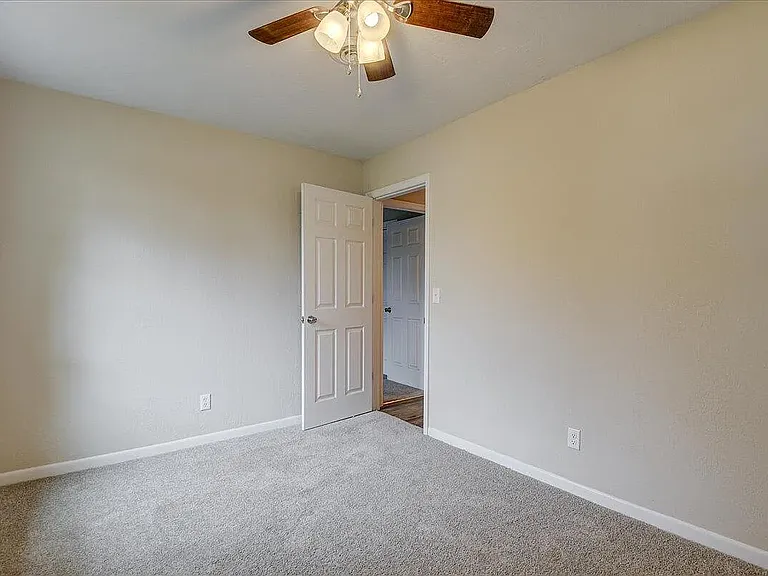 3316 Sylvester Dr — Photo 20