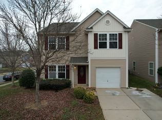2703 Bramble Ridge Ct, Charlotte, NC 28215