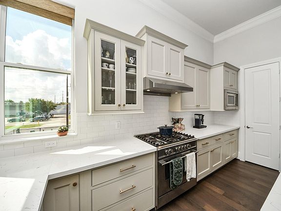 5th image of 3311 Timbergrove Oaks St