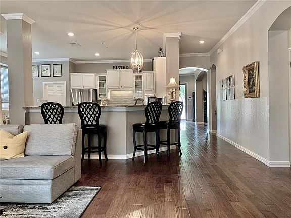 2nd image of 2684 Deer Hollow Dr
