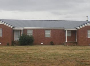 1152 Elora Rd, Huntland, TN 37345