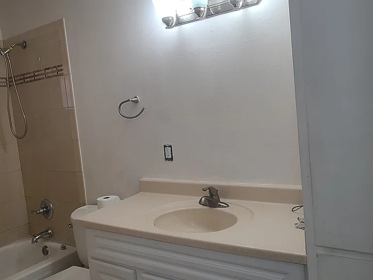 509 E Huntington Dr #2 — Photo 11