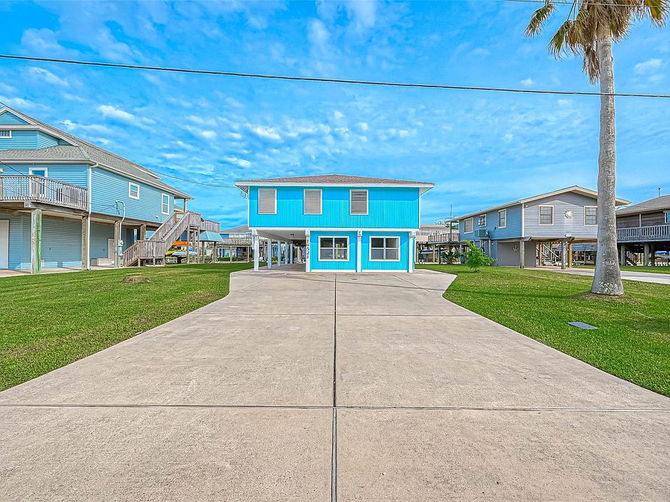 1st image of 16521 Barbados Way