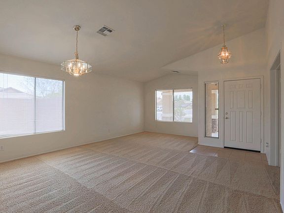 5th image of 42156 W Chisholm Dr
