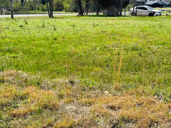 Priest Ln, Conway, AR 72032