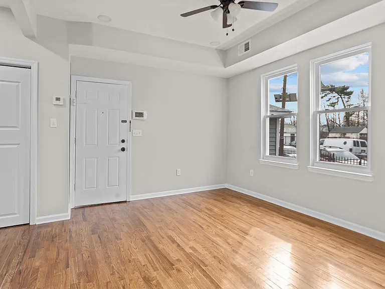 178 Union Ave — Photo 14