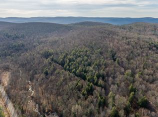 20 Forest St, Lee, MA 01238