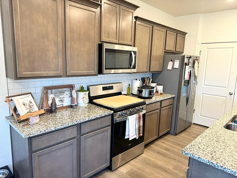 6970 Maidford Dr — Photo 3
