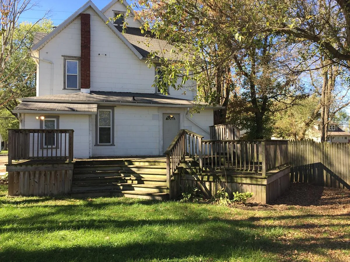 Middlebranch Avenue NE, Canton — Photo 3