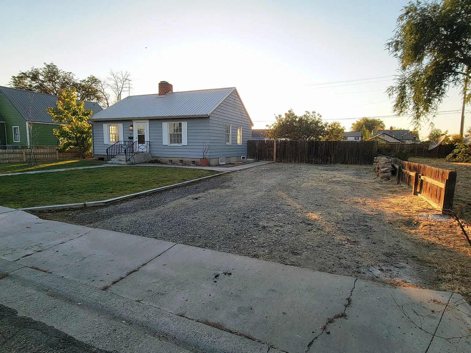 341 NW 2nd St — Photo 3