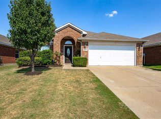 2552 Taos Dr, Grand Prairie, TX 75051