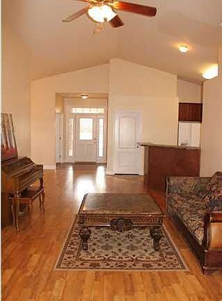 3rd image of 6917 Breyerton Way SE