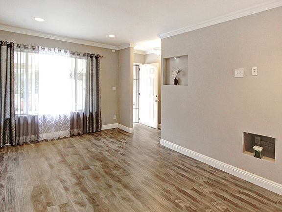 2nd image of 6215 Morse Ave