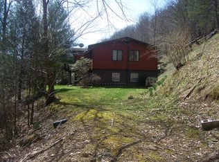 509 Long Branch Road, Wooton, KY 41776