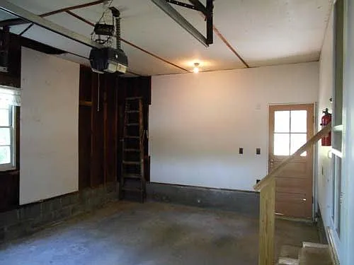 8 Cortland Dr — Photo 5