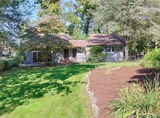 3 Mansfield Pl, Westport, CT 06880