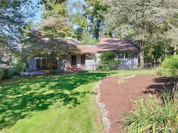 3 Mansfield Place, Westport, CT 06880