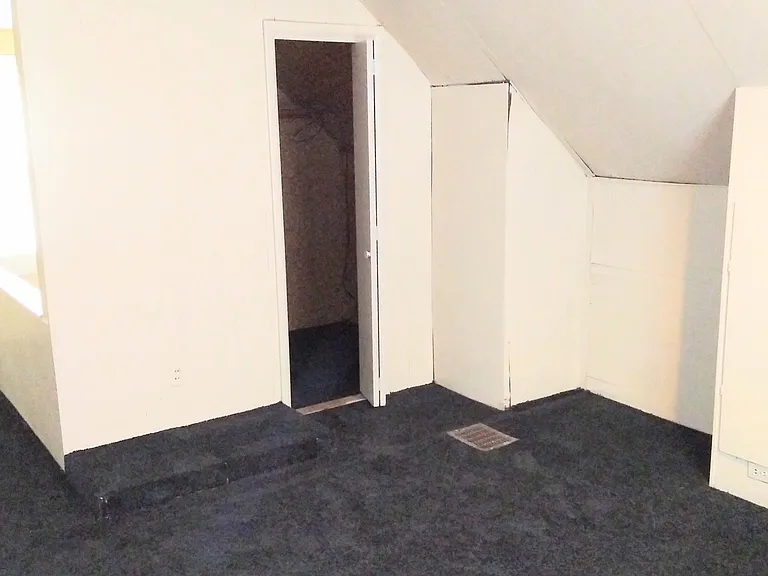 18171 Fielding St — Photo 5
