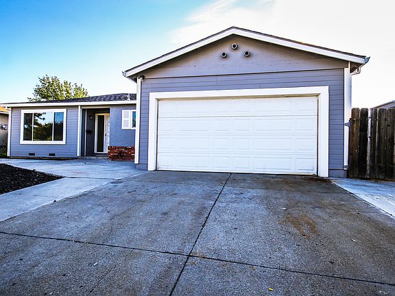 3rd image of 1310 Aster Dr