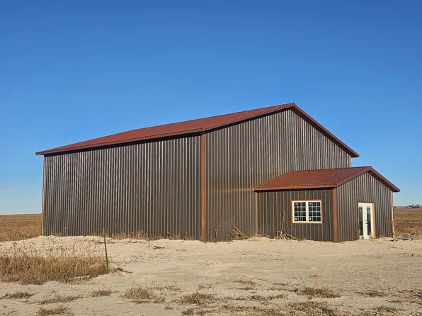 2550 Road 68, Lingle, WY 82223