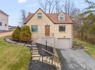 216 Coral Dr, Pittsburgh, PA 15241