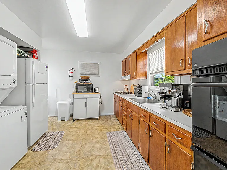 30 N Coolidge Ave #B — Photo 12