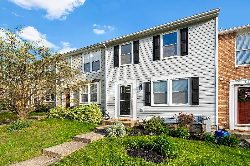 Building Photo - 131 Spruce Woods Ct