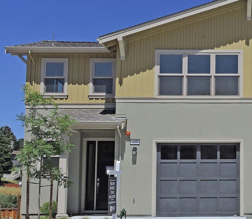 1st image of 909 Lundy Ln