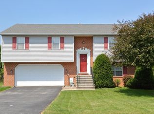 405 Appaloosa Way, Red Lion, PA 17356
